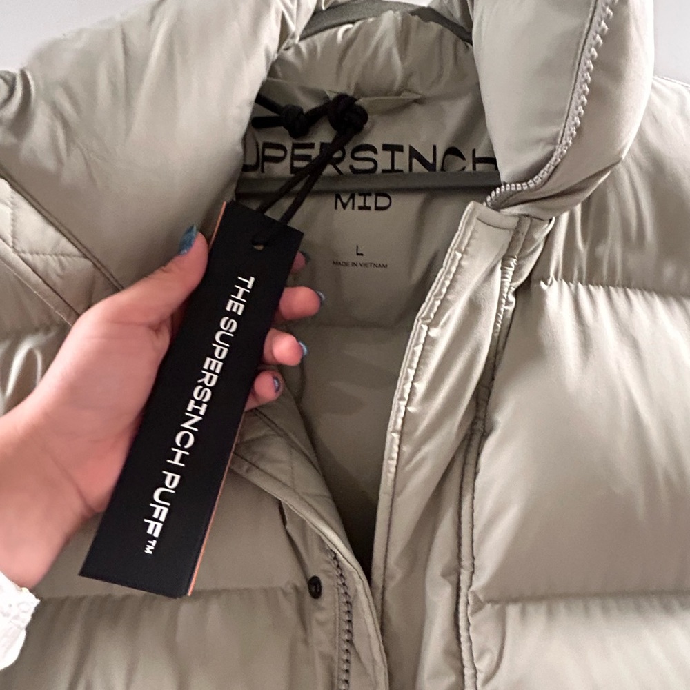 The SuperSinch Puff, color: tree fog gray, size: large, runs large